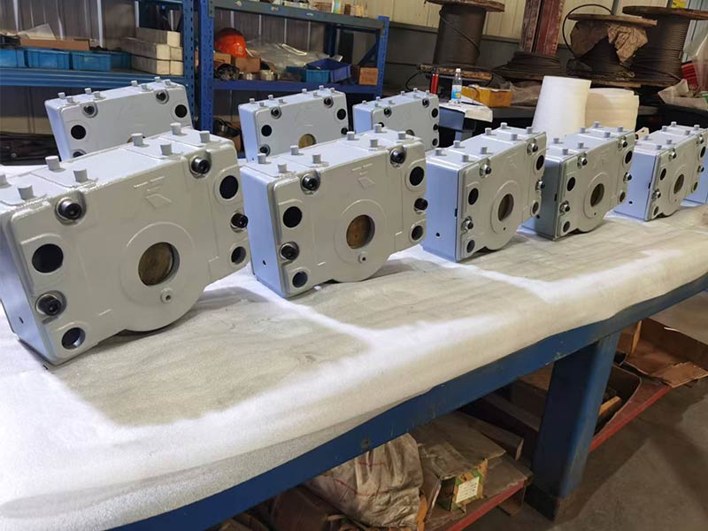 堆垛机箱式走轮