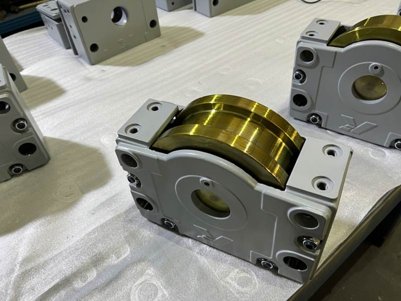 双轮缘行走轮箱